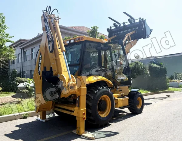 Massive 3CX Side Shift Backhoe Loader In Jamaica