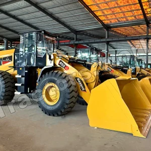 Massive 855 Wheel Loader In Jamaica