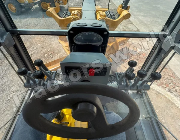 Massive 914 Motor Grader In Jamaica